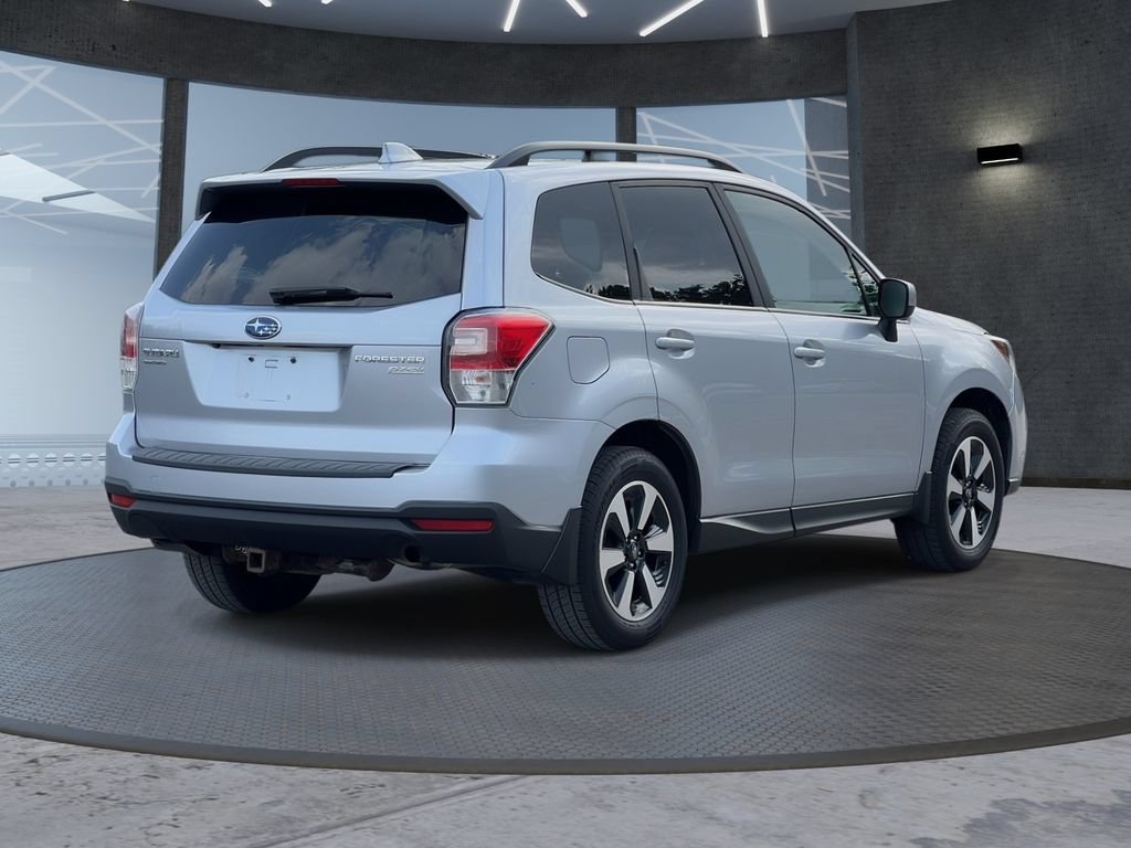 Used 2017 Subaru Forester 2.5i Premium w/ Protection Package #1 AWD/4WD image 4