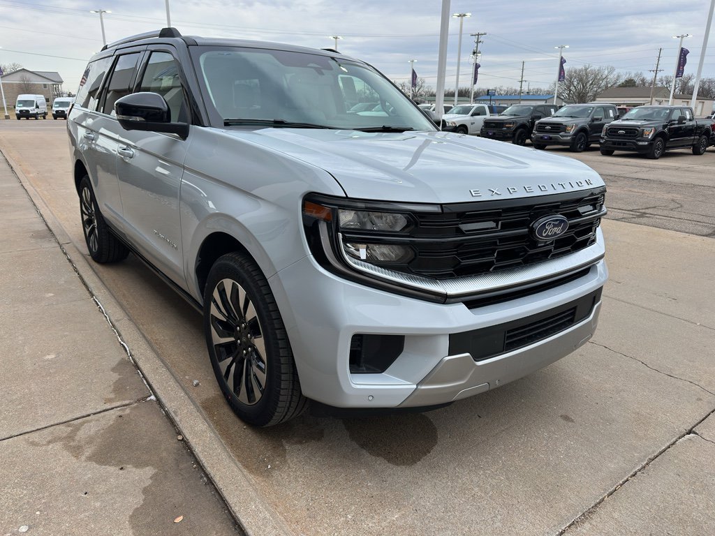New 2026 Ford Expedition Platinum w/ Driver's Package image 2