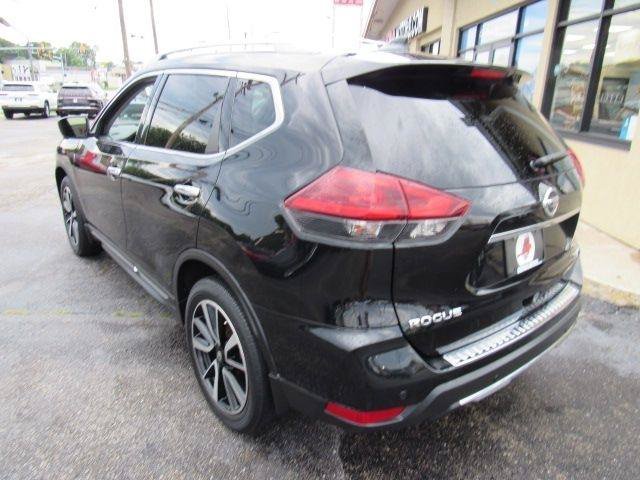 Used 2020 Nissan Rogue SL w/ Premium Package AWD/4WD image 9