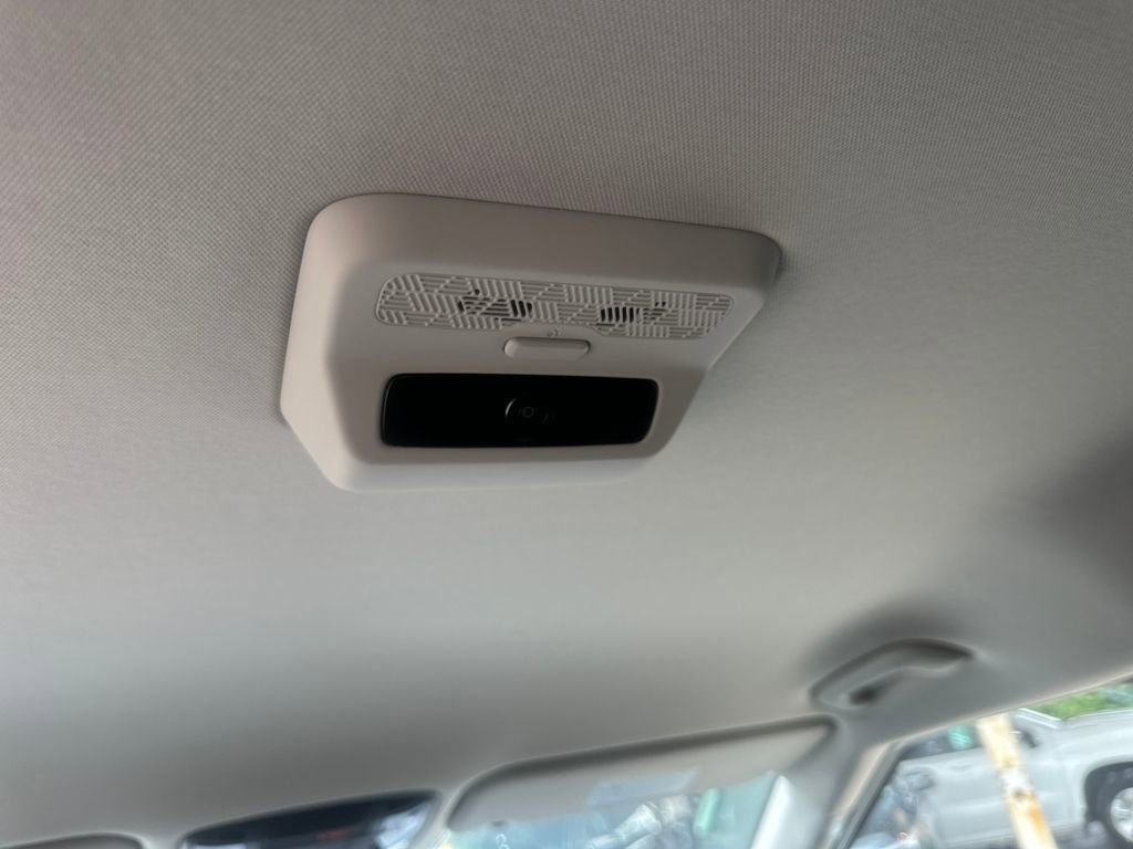 New 2026 Kia Carnival EX image 18