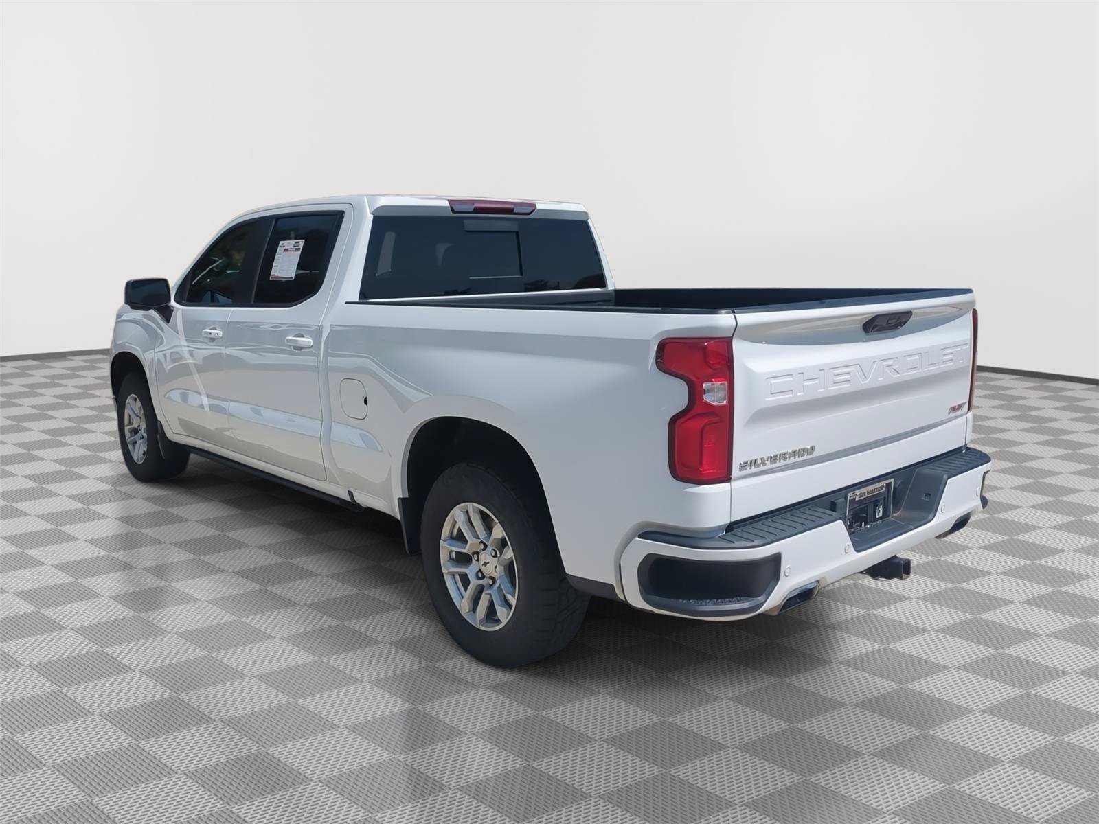 Used 2024 Chevrolet Silverado 1500 RST AWD/4WD image 4