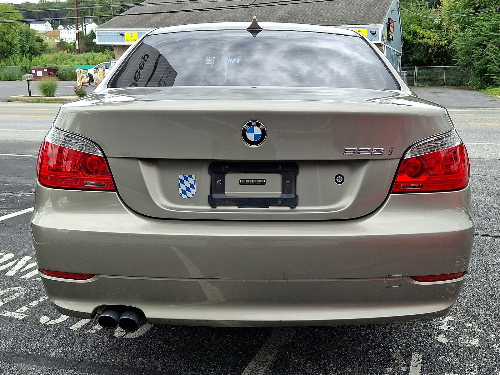 Used 2010 BMW 528i xDrive Sedan AWD/4WD image 5