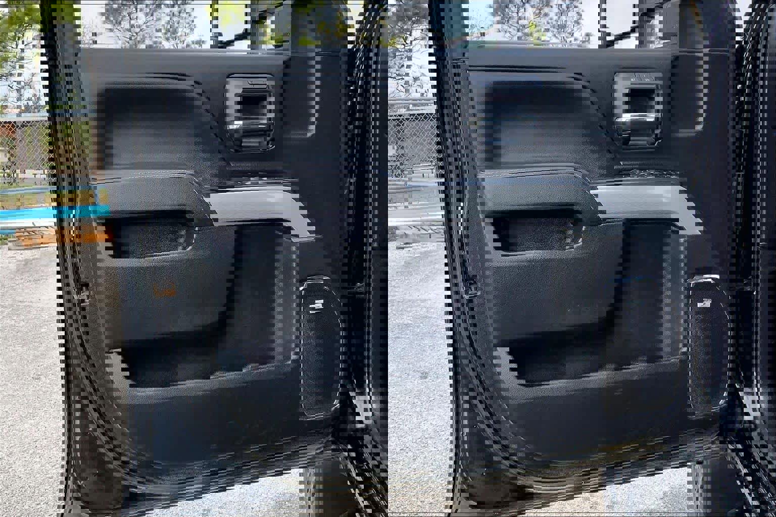 Used 2017 Chevrolet Silverado 2500 LTZ w/ Midnight Edition image 20