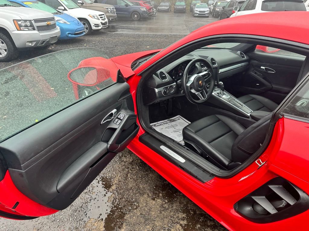 Used 2019 Porsche 718 Cayman Base image 15
