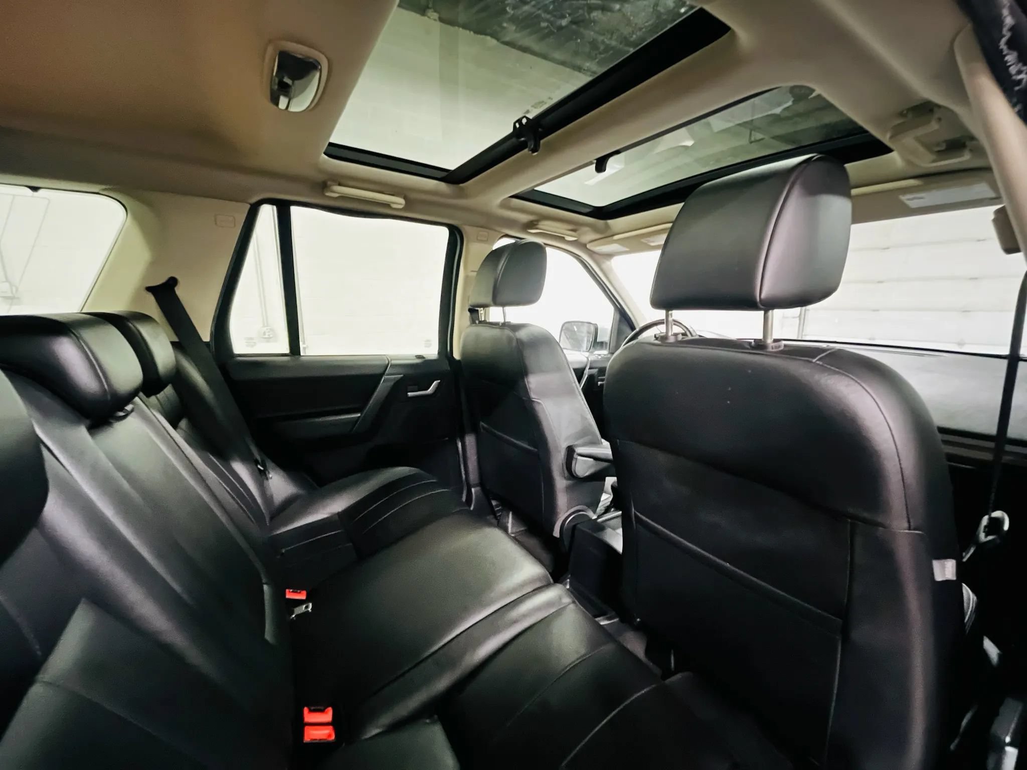 Used 2013 Land Rover LR2 HSE AWD/4WD image 10