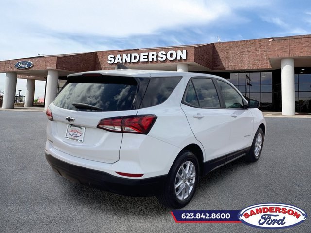 Used 2022 Chevrolet Equinox LS FWD image 3