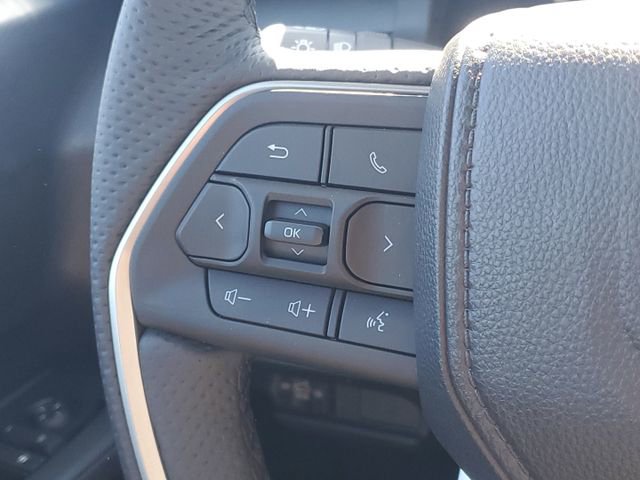 Used 2025 Toyota Tacoma TRD Off-Road image 15