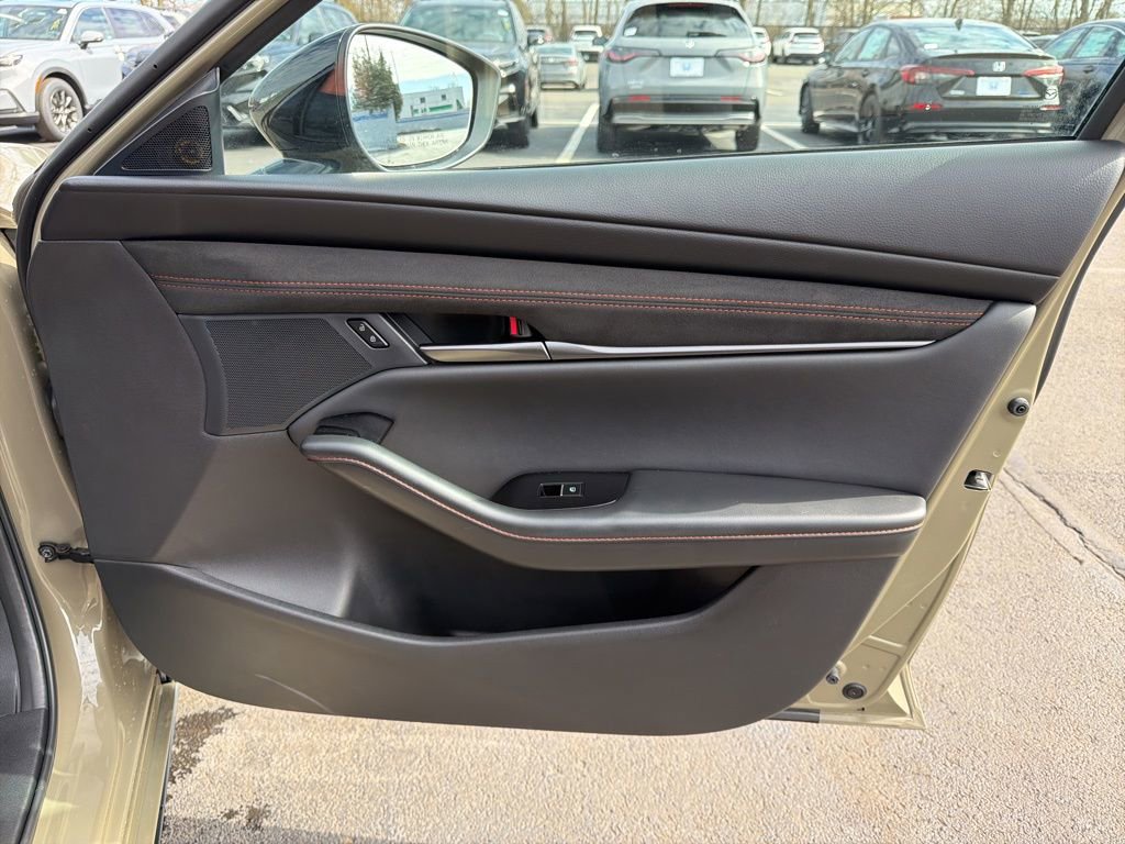 Used 2025 MAZDA MAZDA3 s image 26