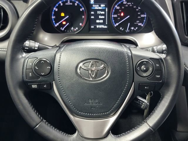 Used 2017 Toyota RAV4 XLE AWD/4WD image 26