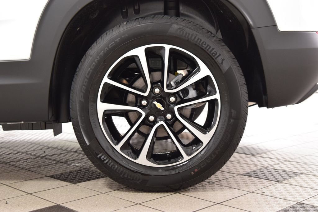 New 2026 Chevrolet TrailBlazer LT w/ Convenience Package FWD image 26
