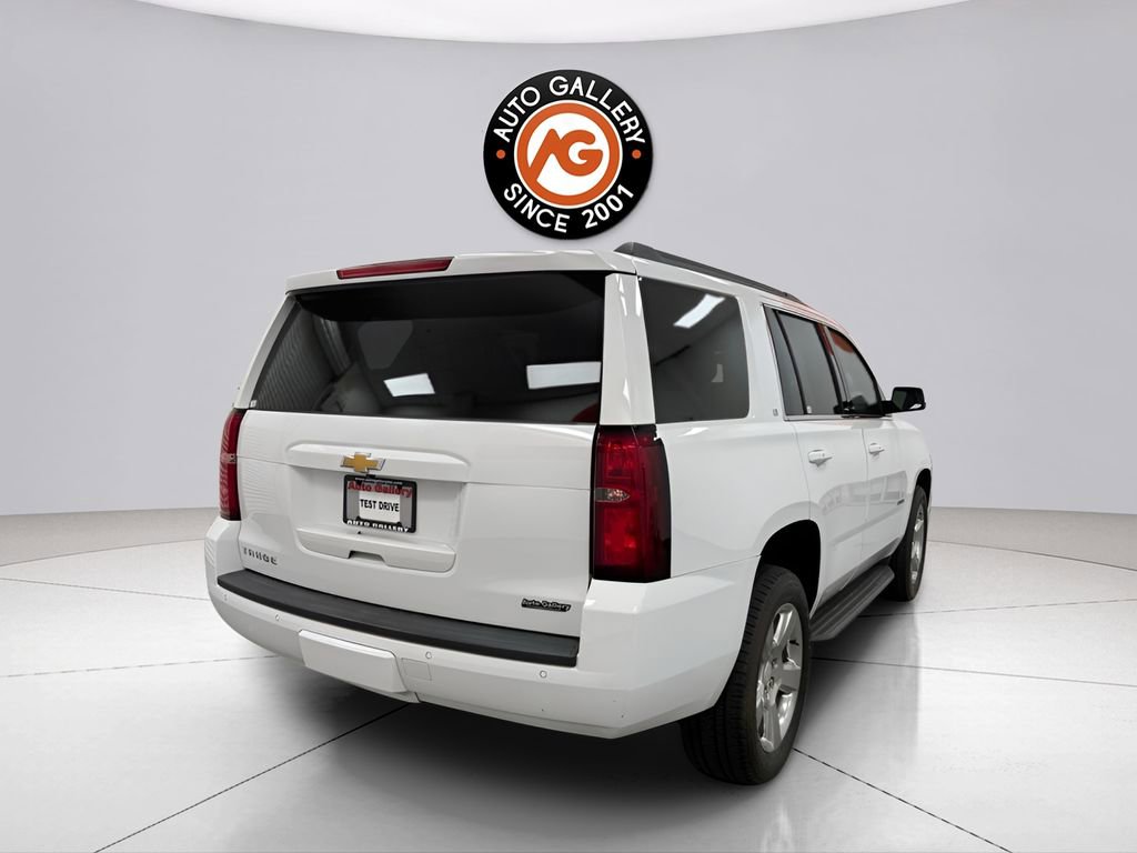 Used 2018 Chevrolet Tahoe LT w/ Luxury Package RWD image 3