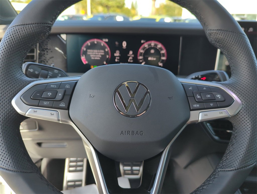 New 2026 Volkswagen Tiguan SE R-Line image 44