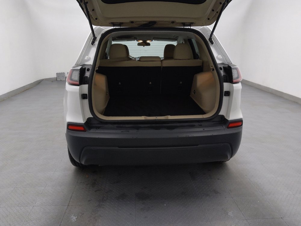 Used 2019 Jeep Cherokee Latitude w/ Popular Appearance Group image 29