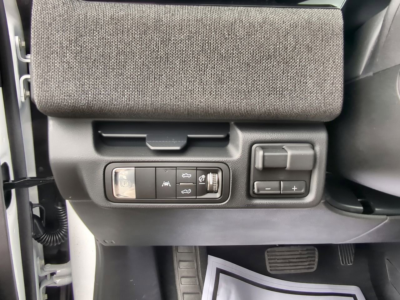 New 2026 GMC Sierra EV Elevation w/ Premium Package image 17