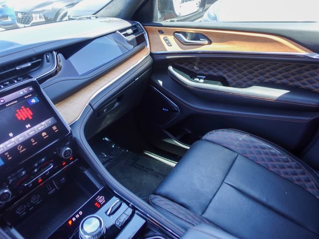 Used 2023 Jeep Grand Cherokee Summit AWD/4WD image 22