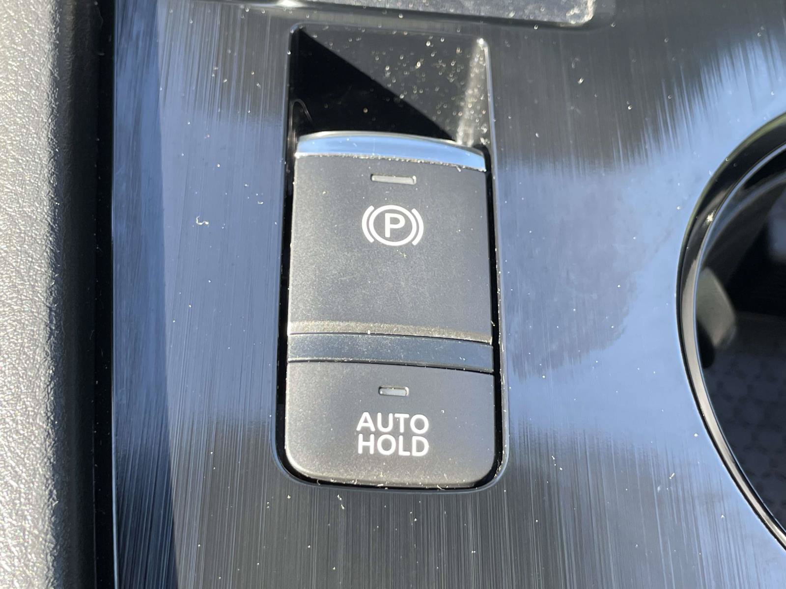 Used 2023 Nissan Rogue S AWD/4WD image 30