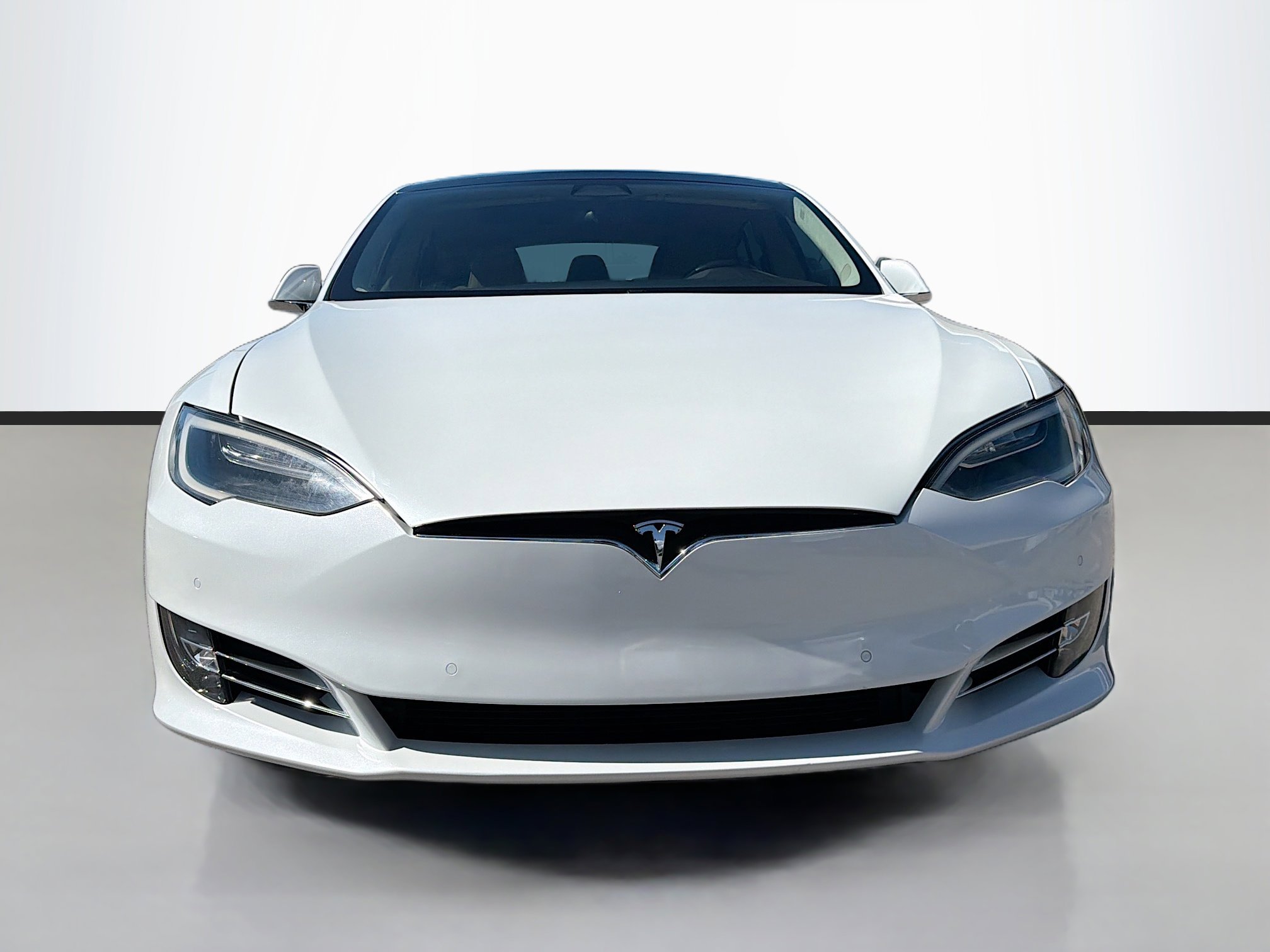 Used 2016 Tesla Model S 90D image 8