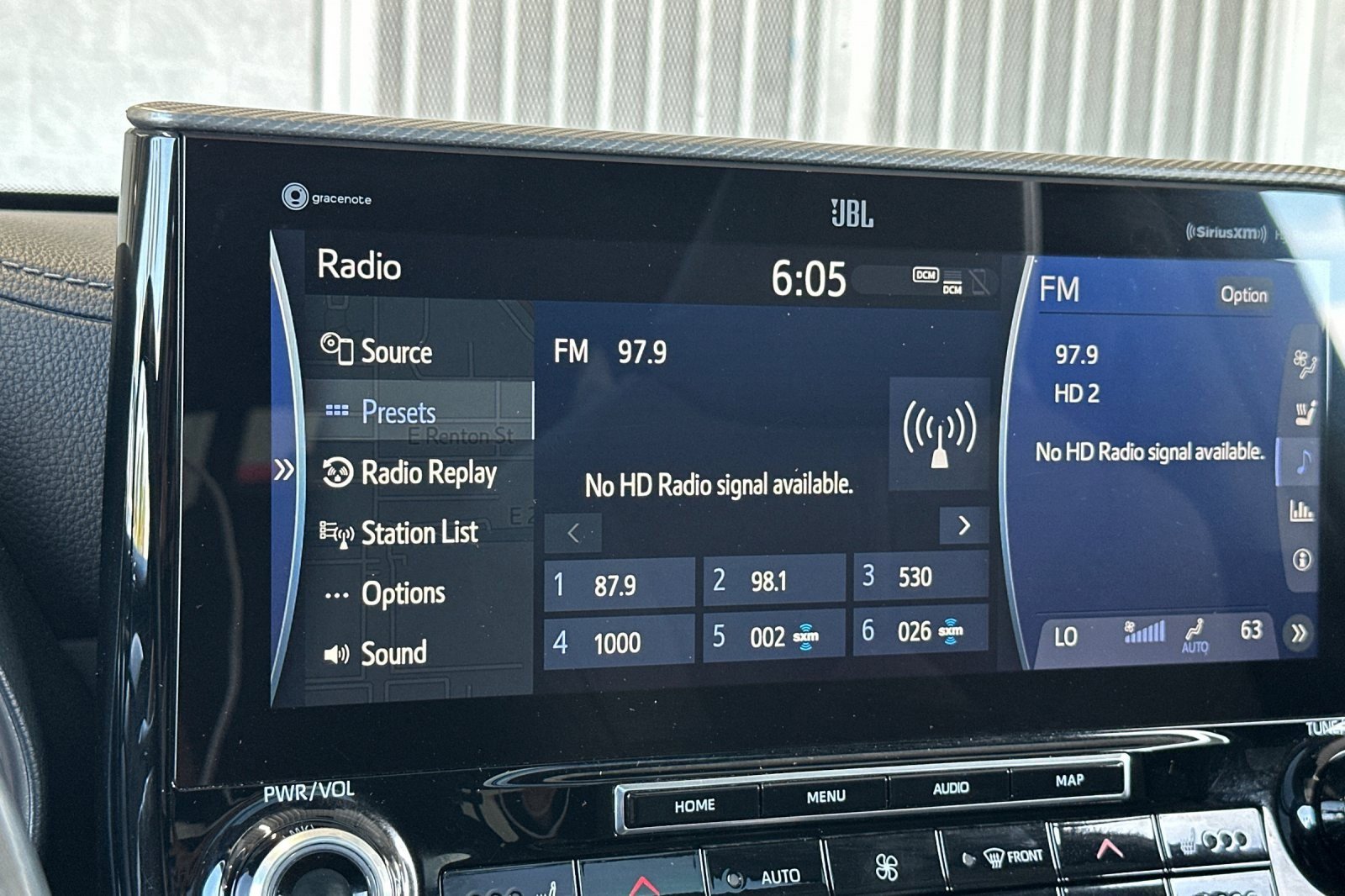 Used 2021 Toyota Highlander Platinum image 18