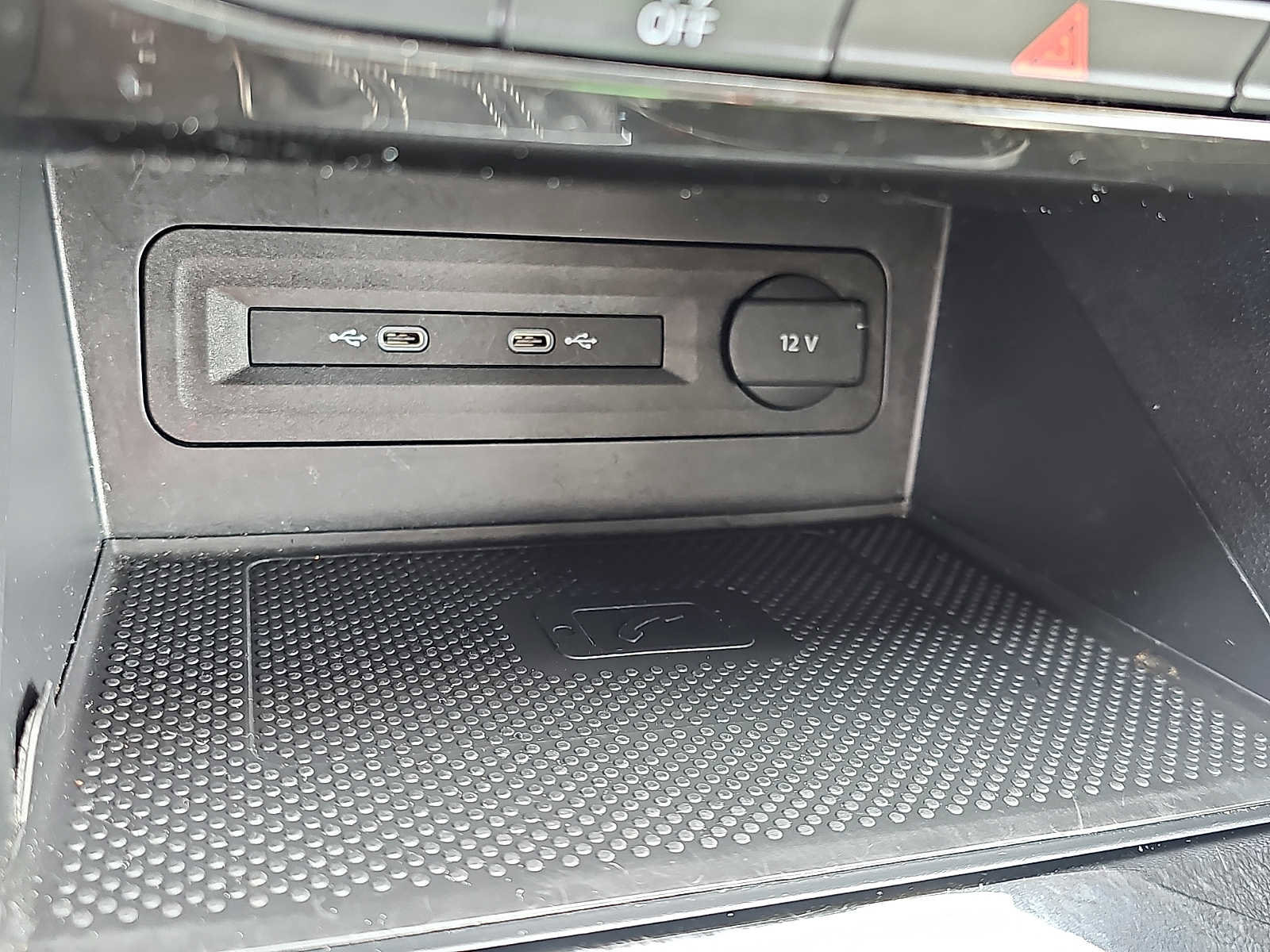 Used 2022 Volkswagen Atlas SEL R-Line image 28