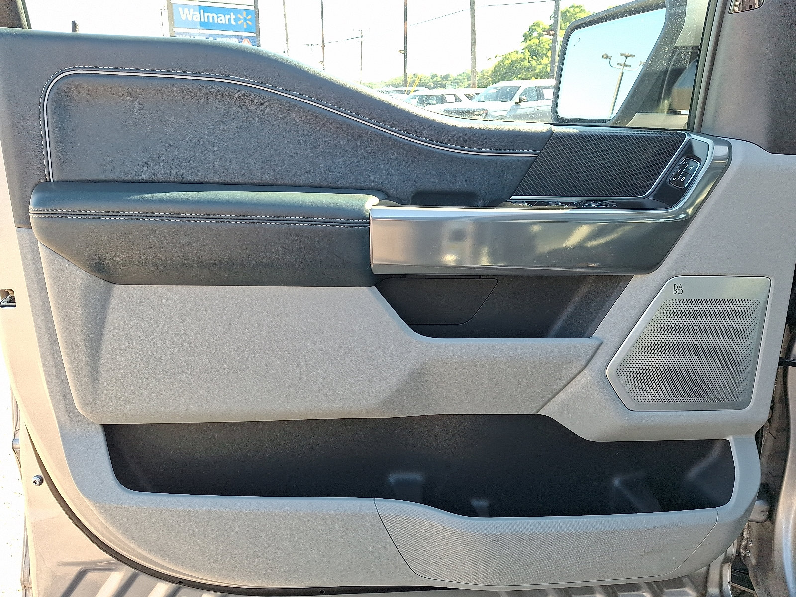 Used 2023 Ford F150 Limited AWD/4WD image 12