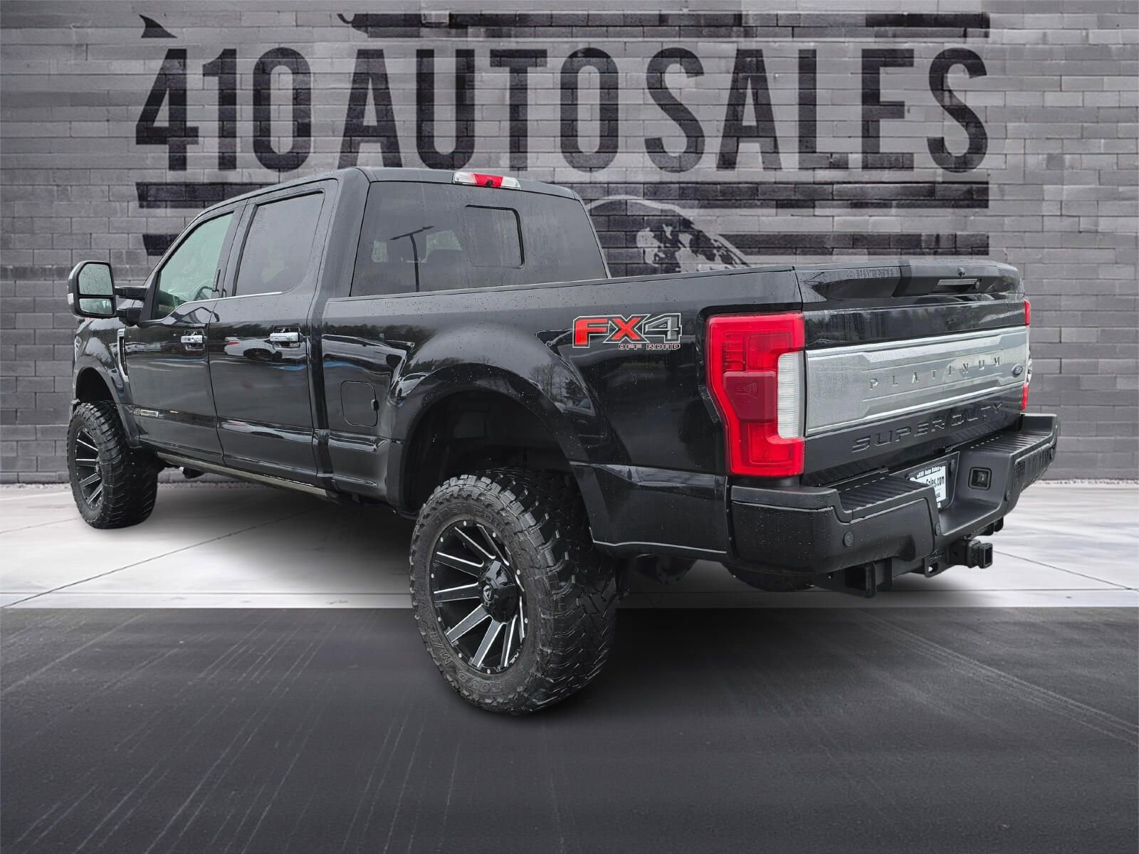 Used 2019 Ford F350 Platinum w/ Platinum Ultimate Package image 8