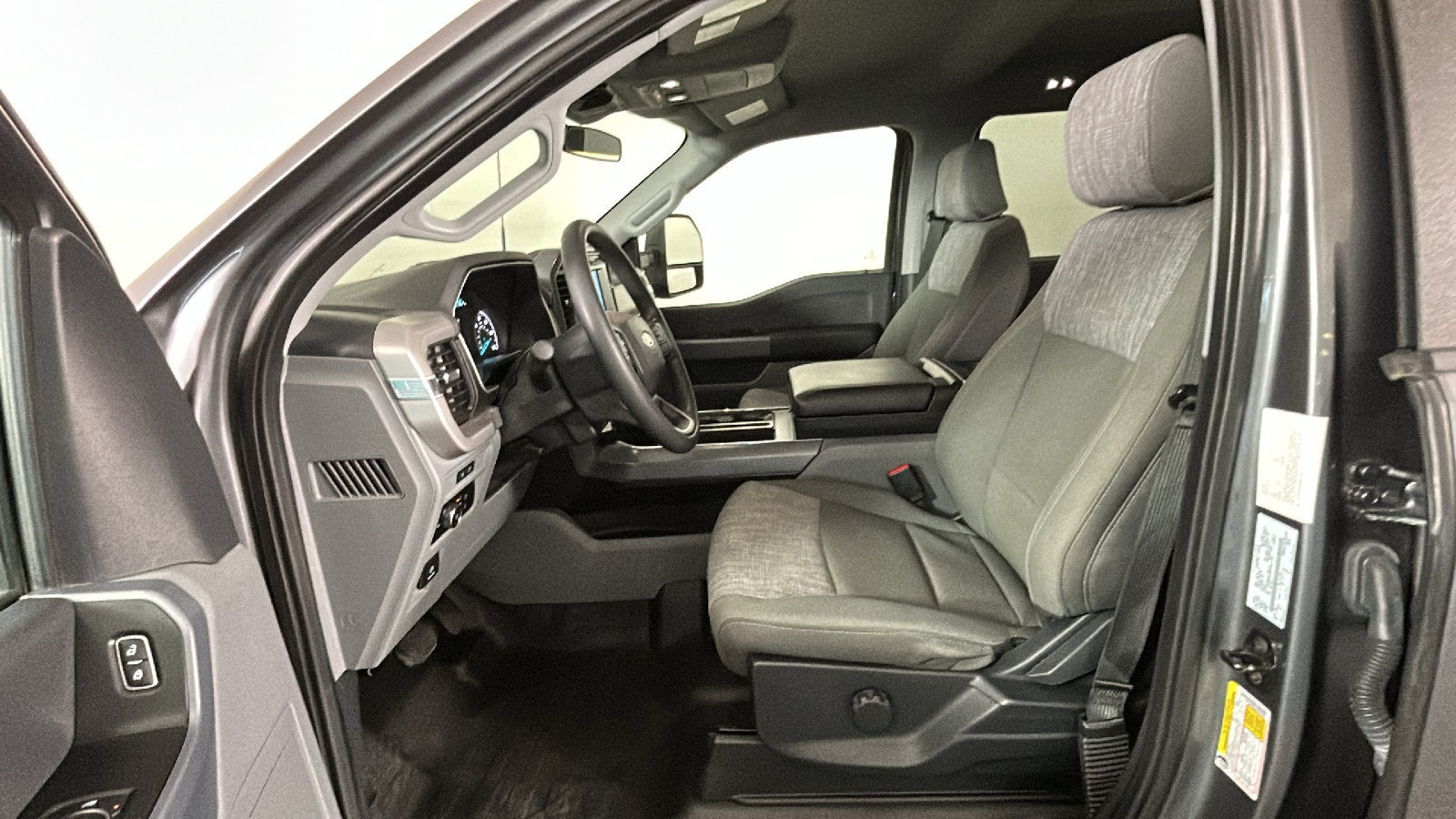 Used 2023 Ford F150 XLT w/ Max Trailer Tow Package AWD/4WD image 13