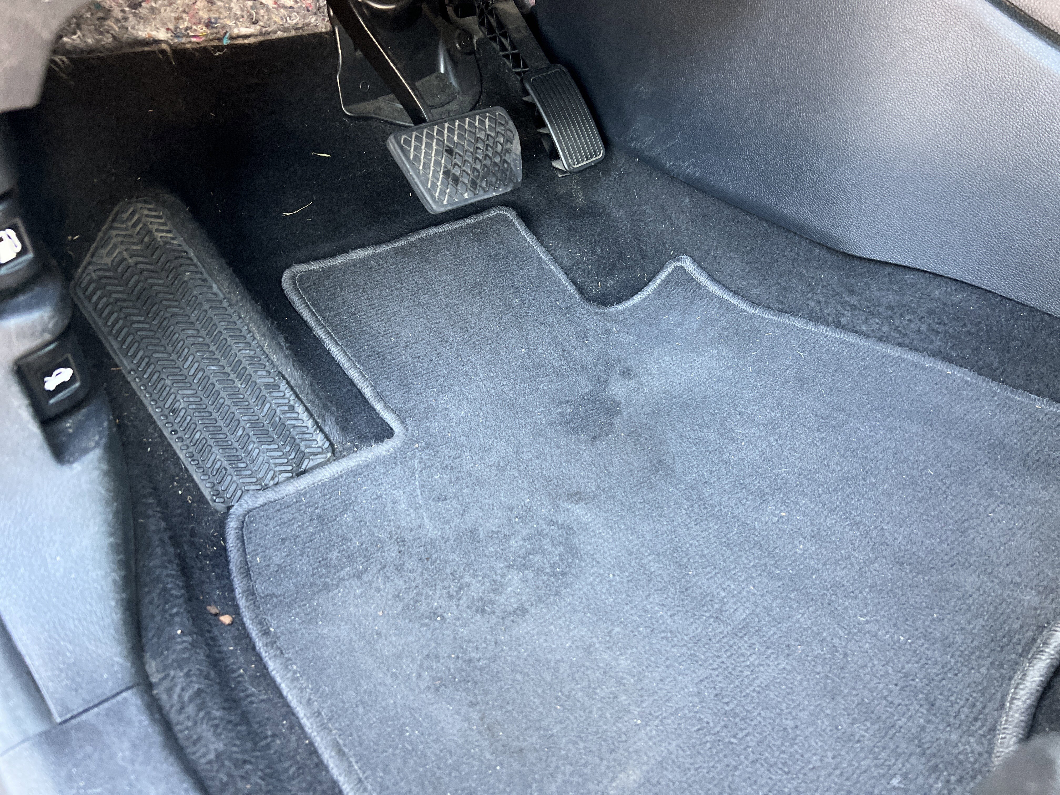 Used 2017 Honda CR-V LX image 17