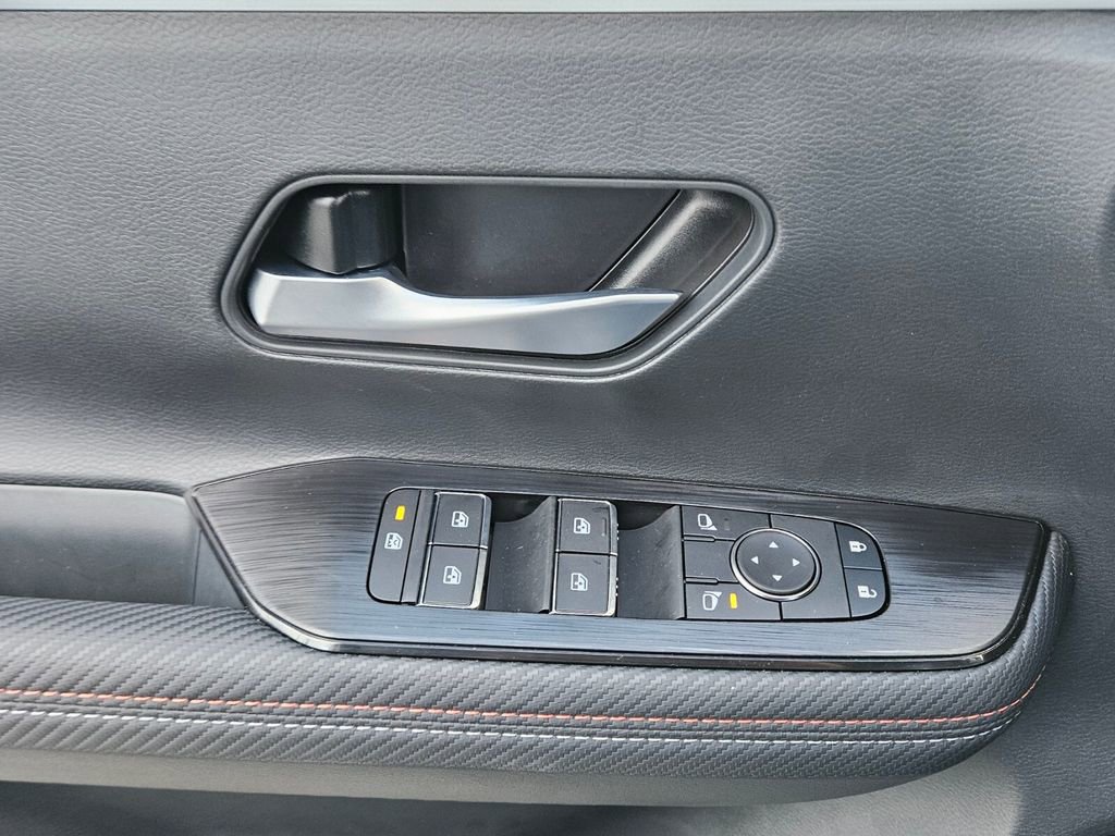 New 2026 Nissan Kicks SR image 29