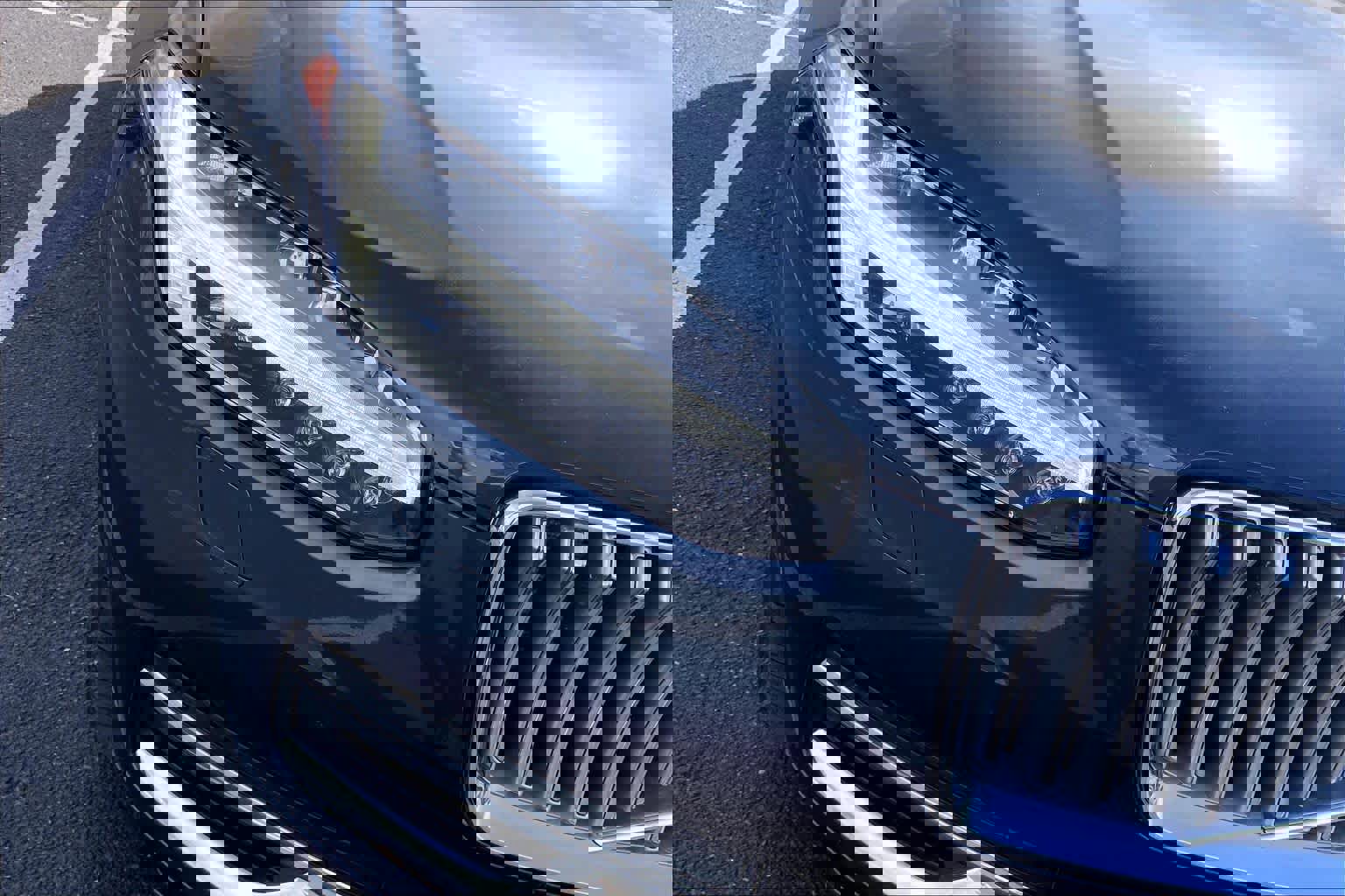 Used 2023 Volvo XC90 T8 Ultimate w/ Lounge Package image 27