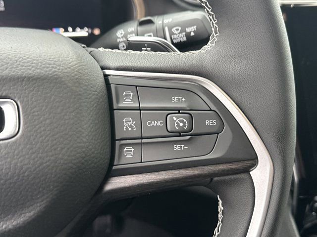 New 2025 Jeep Grand Cherokee Limited w/ Trailer Tow Package image 29