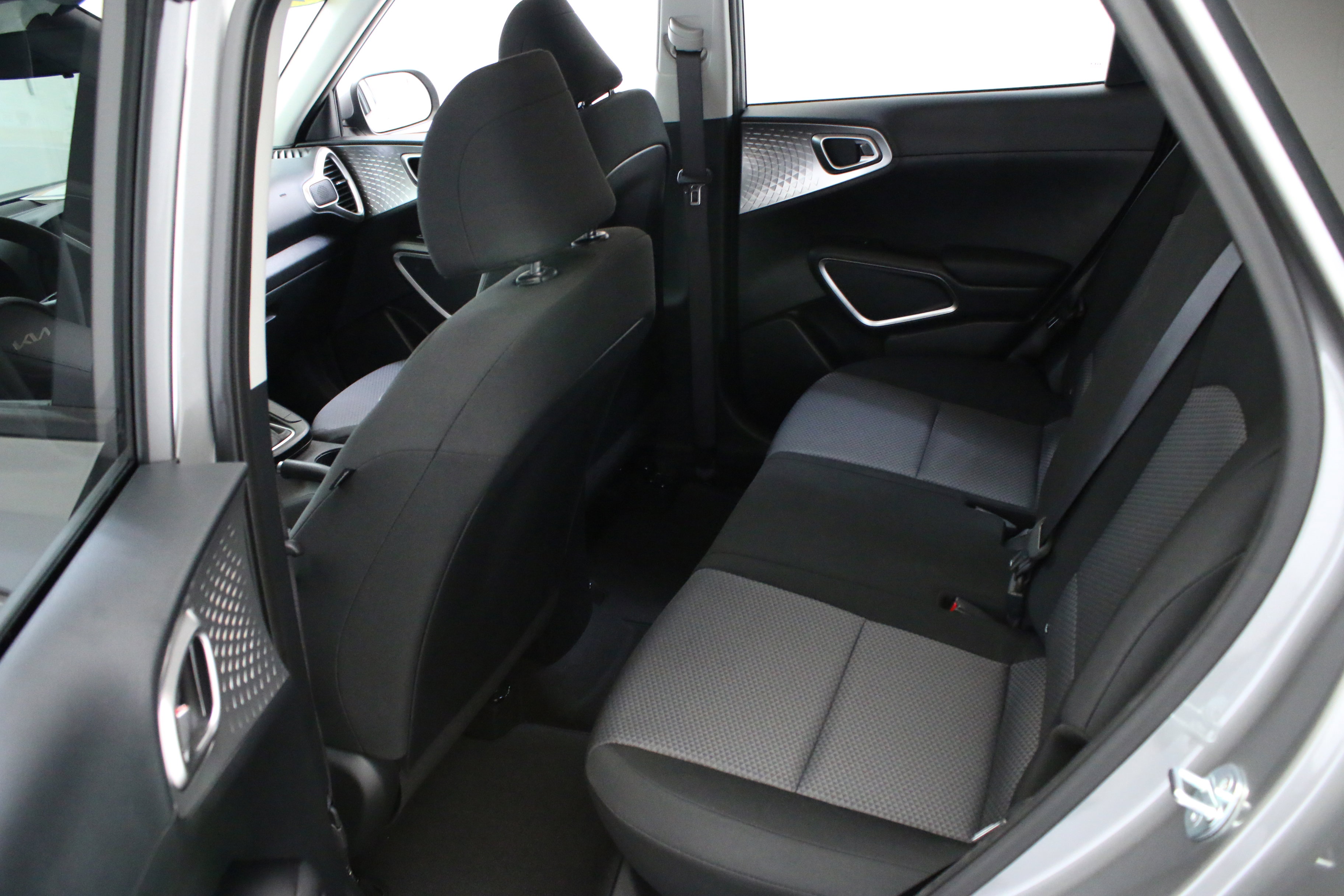 Used 2023 Kia Soul LX w/ LX Technology Package FWD image 23