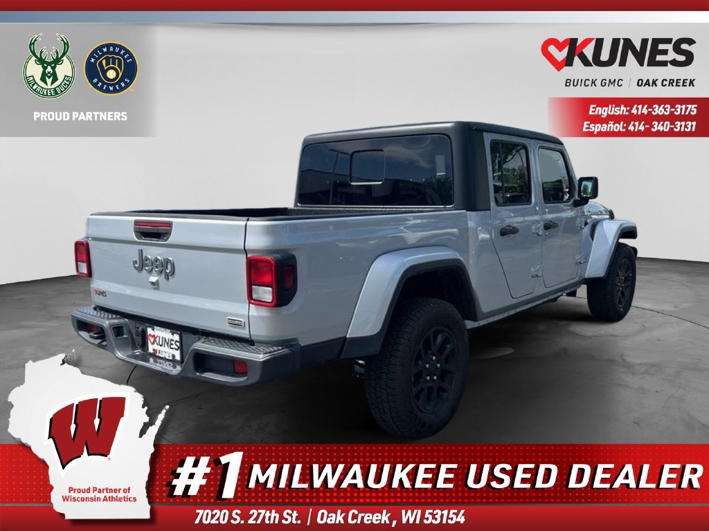 Used 2023 Jeep Gladiator Overland AWD/4WD image 3