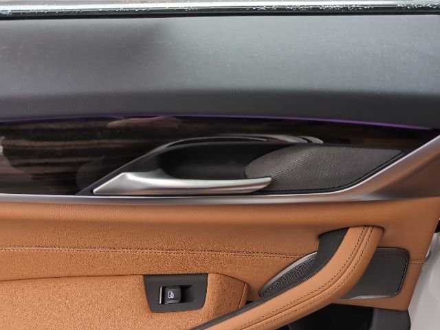 Used 2023 BMW 530i xDrive w/ Premium Package image 20