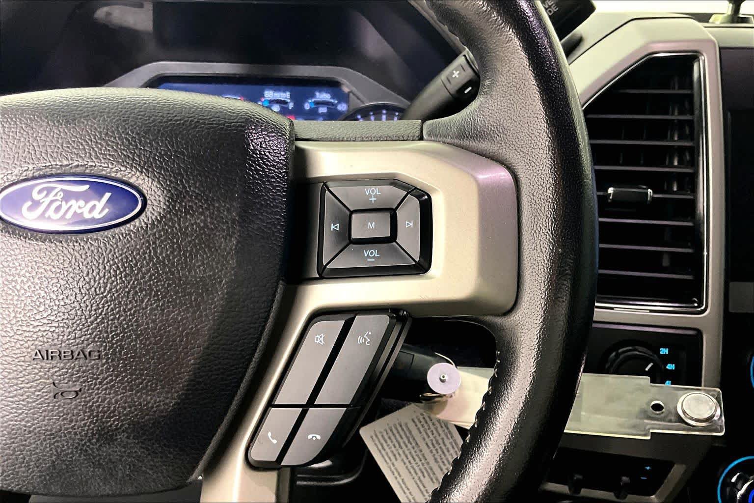 Used 2021 Ford F350 Lariat w/ Lariat Value Package AWD/4WD image 23