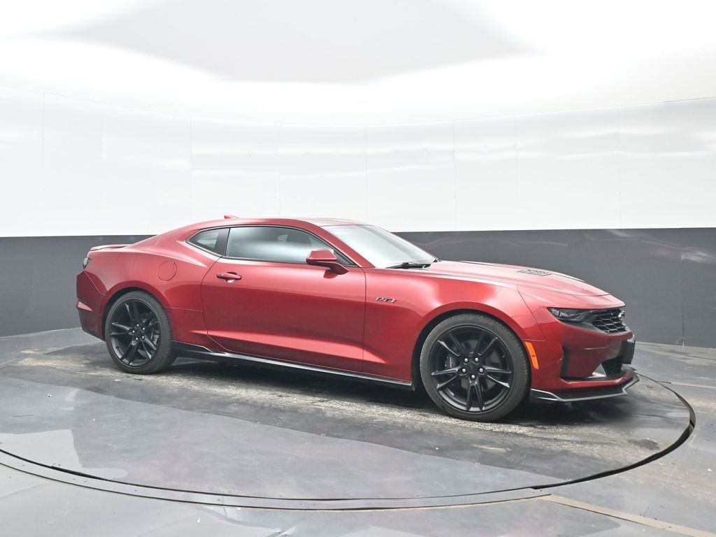 Used 2021 Chevrolet Camaro LT RWD image 8