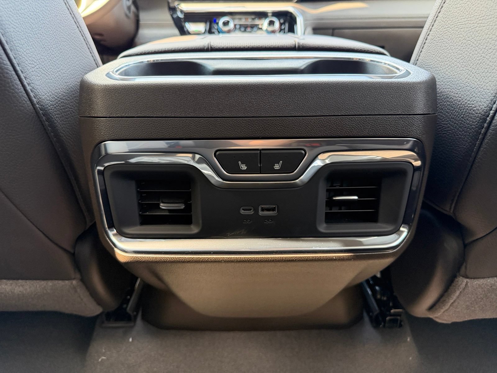 New 2026 GMC Sierra 3500 Denali w/ Denali Reserve Package AWD/4WD image 28
