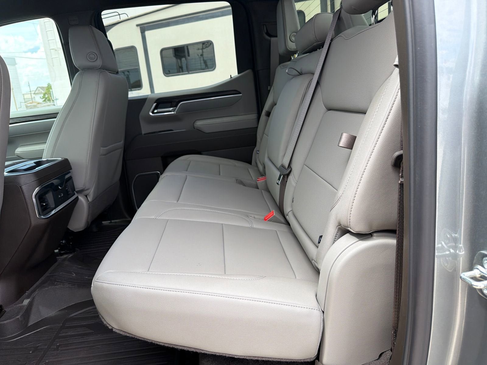 New 2026 GMC Sierra 1500 SLT AWD/4WD image 13