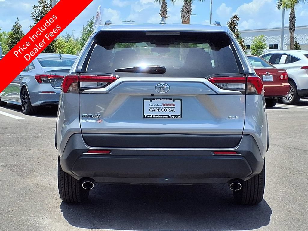 Used 2025 Toyota RAV4 XLE FWD image 6