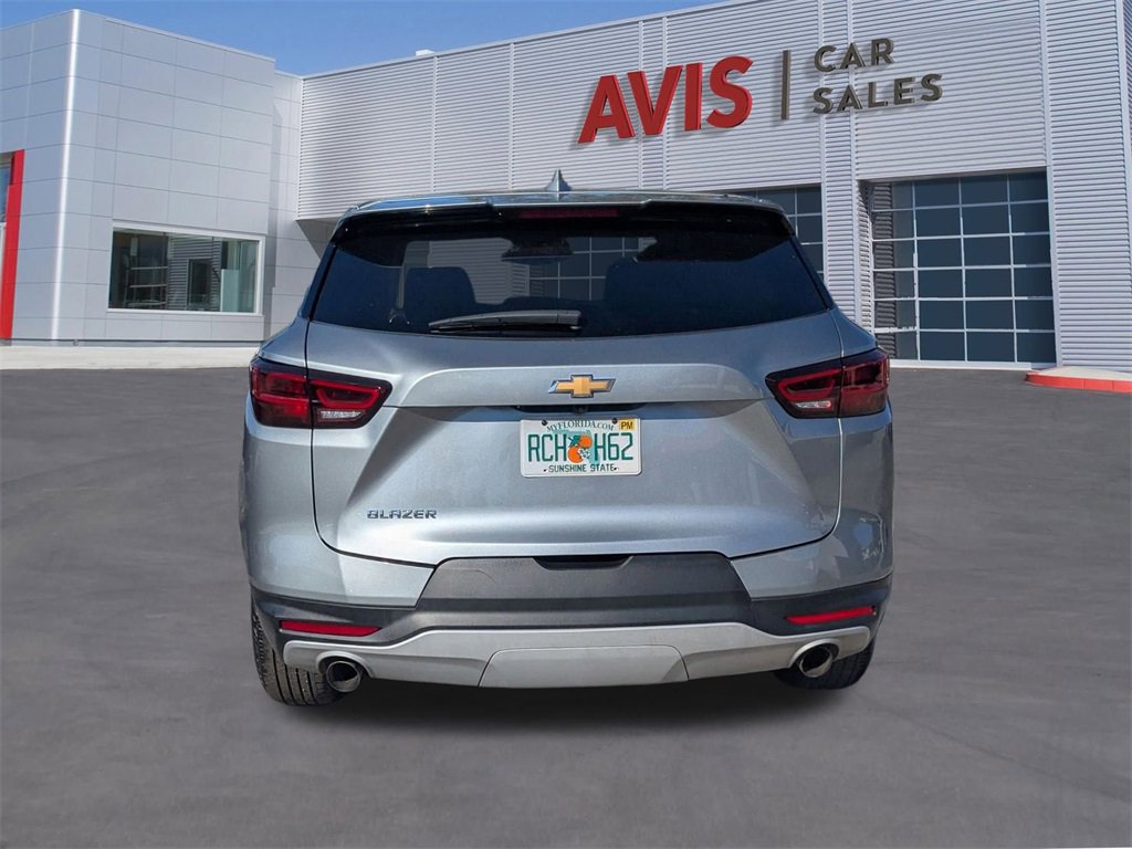 Used 2025 Chevrolet Blazer LT image 9