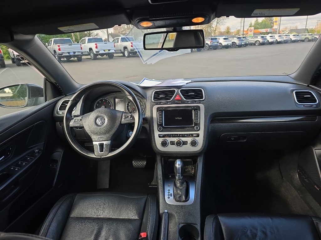 Used 2013 Volkswagen Eos Executive image 17