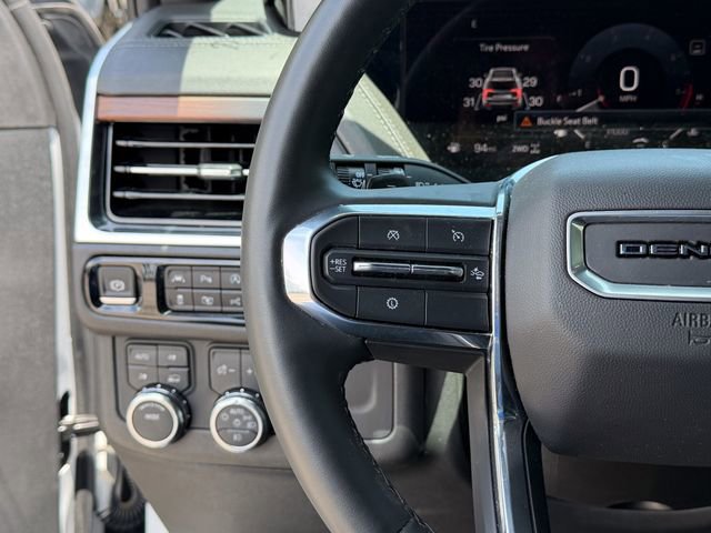 Used 2025 GMC Yukon XL Denali AWD/4WD image 10