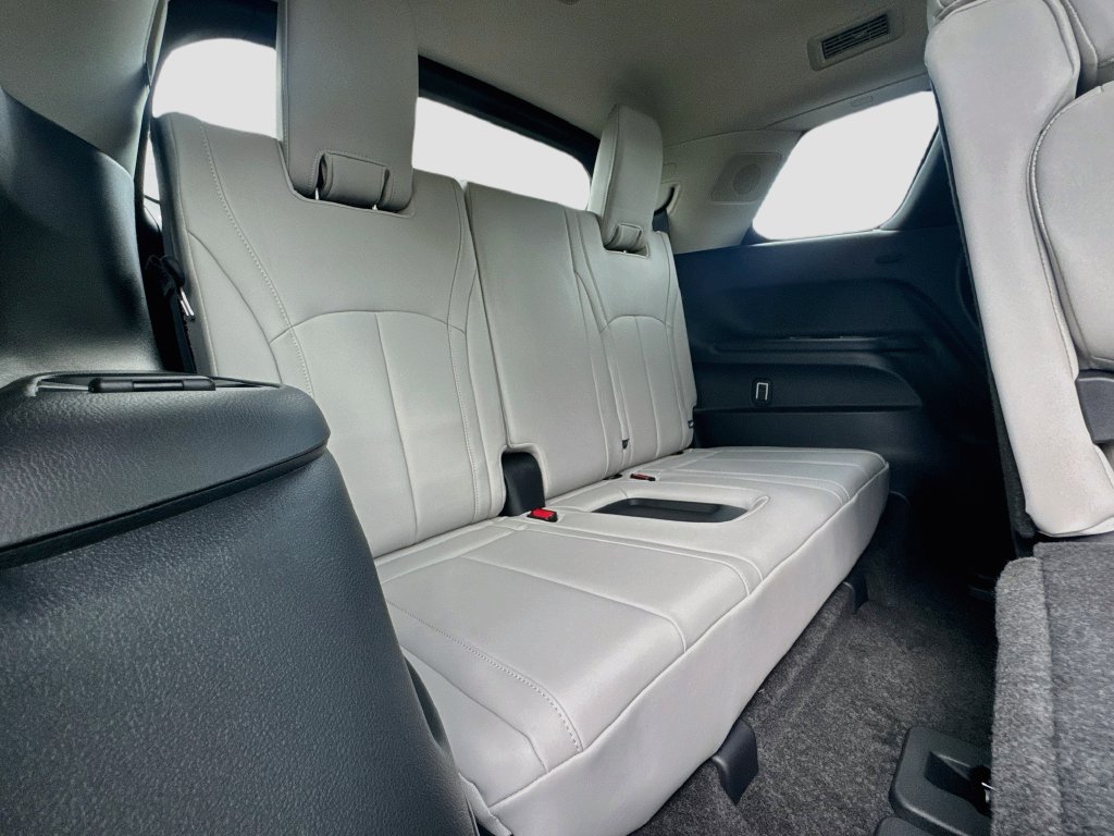 New 2027 INFINITI QX60 Luxe w/ Cargo Package FWD image 29