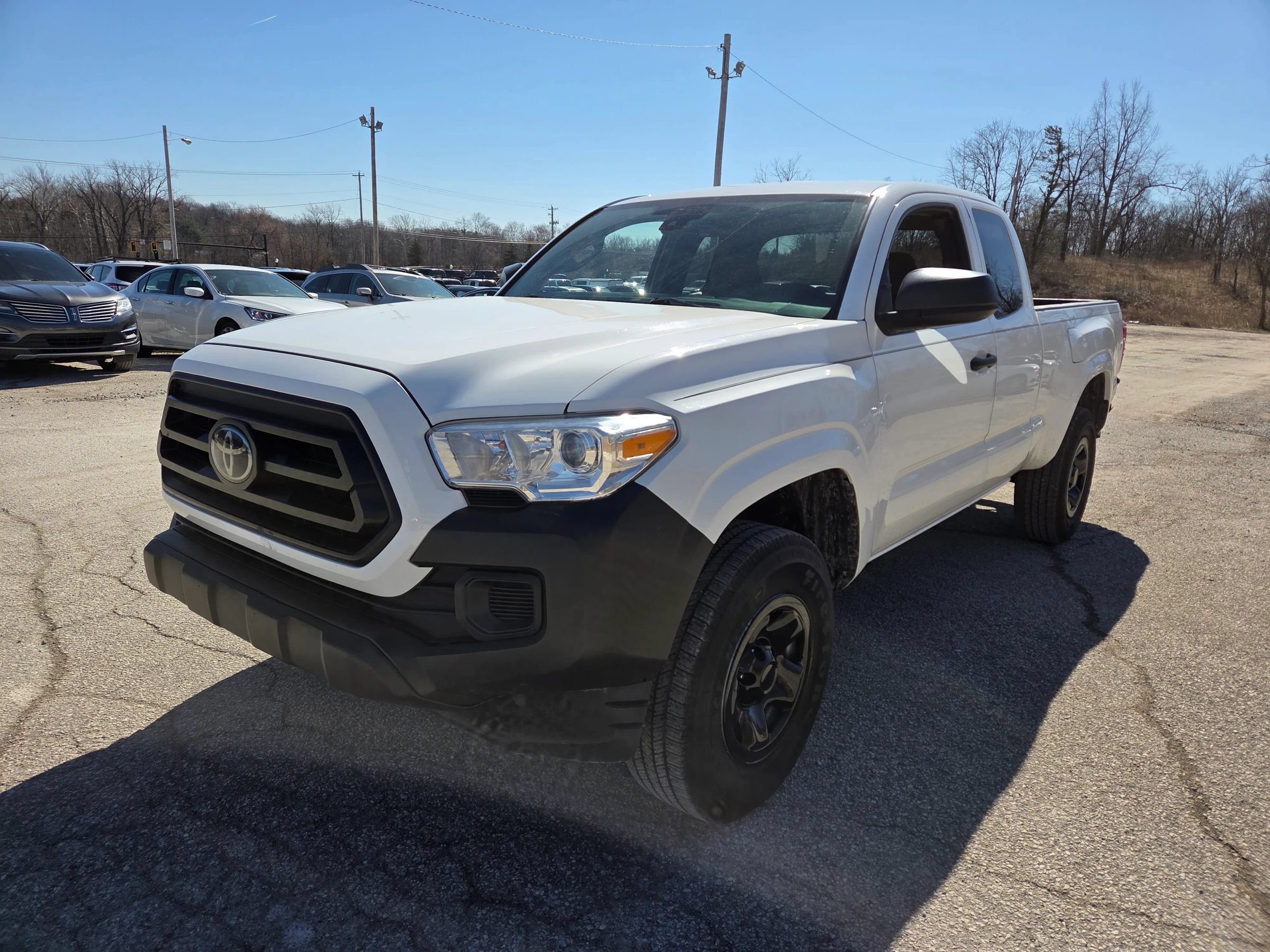 Used 2021 Toyota Tacoma SR RWD image 2