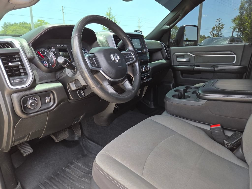 Used 2023 RAM 3500 Big Horn w/ Protection Group AWD/4WD image 28