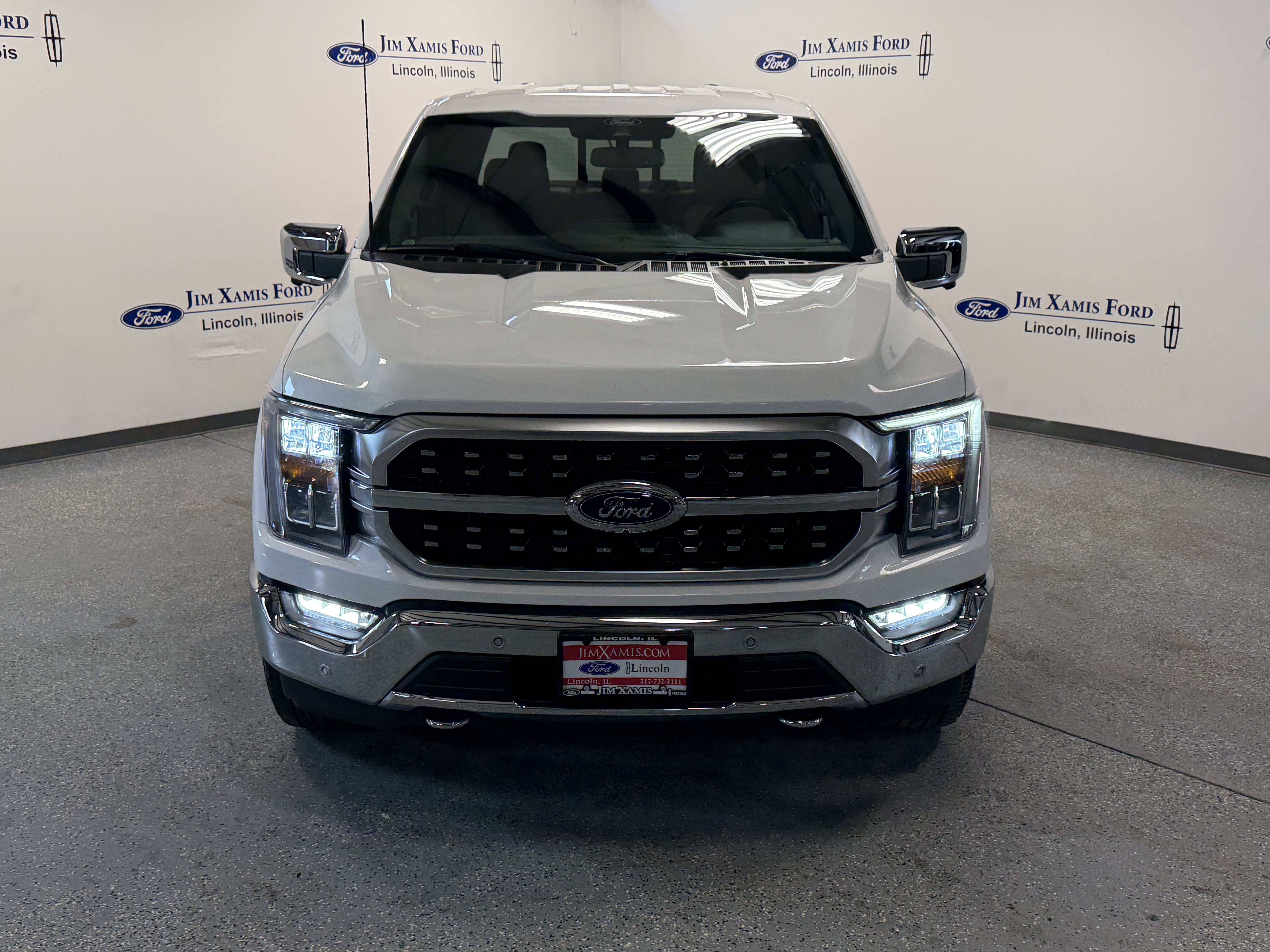 Used 2021 Ford F150 Lariat AWD/4WD image 2