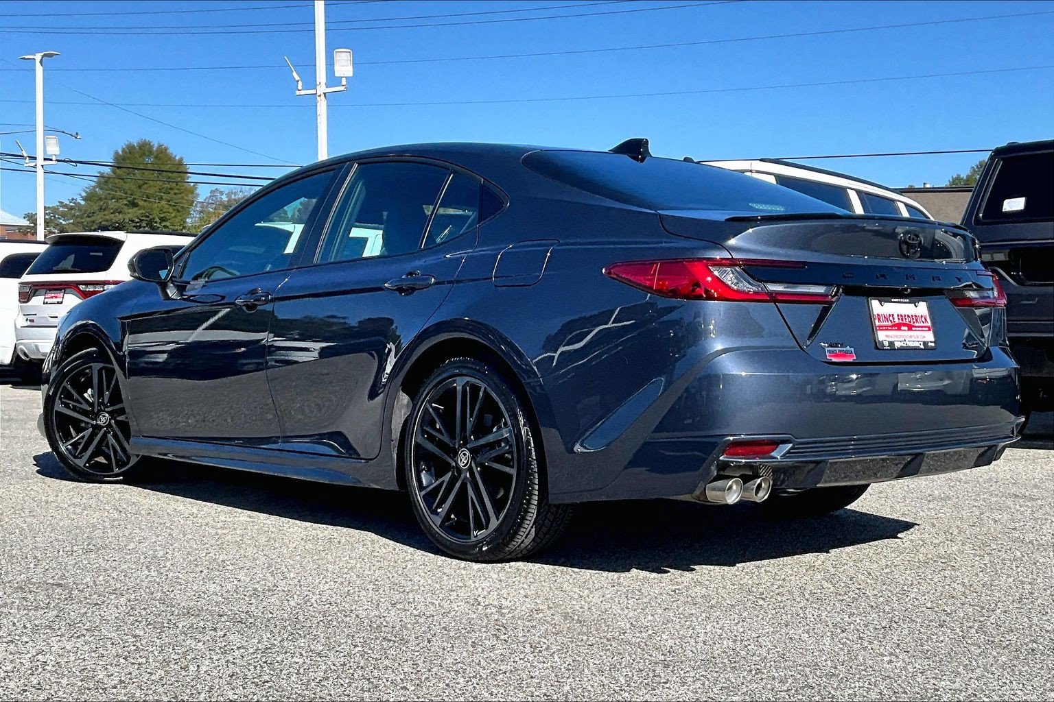 Used 2026 Toyota Camry XSE FWD image 10
