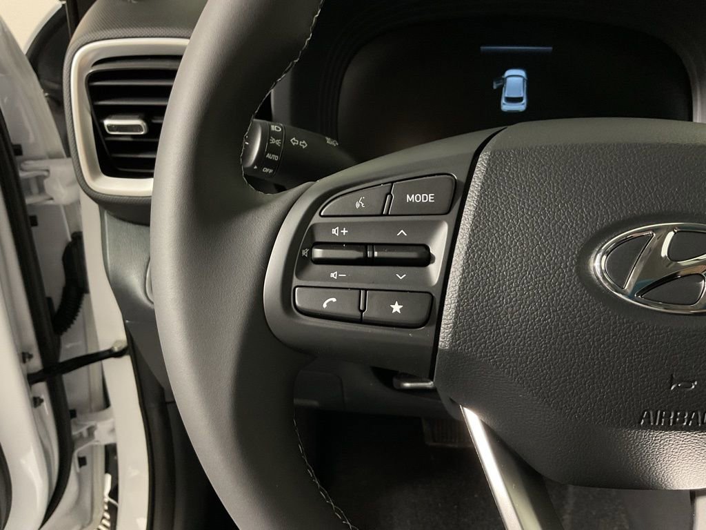 New 2026 Hyundai Venue SEL FWD image 27