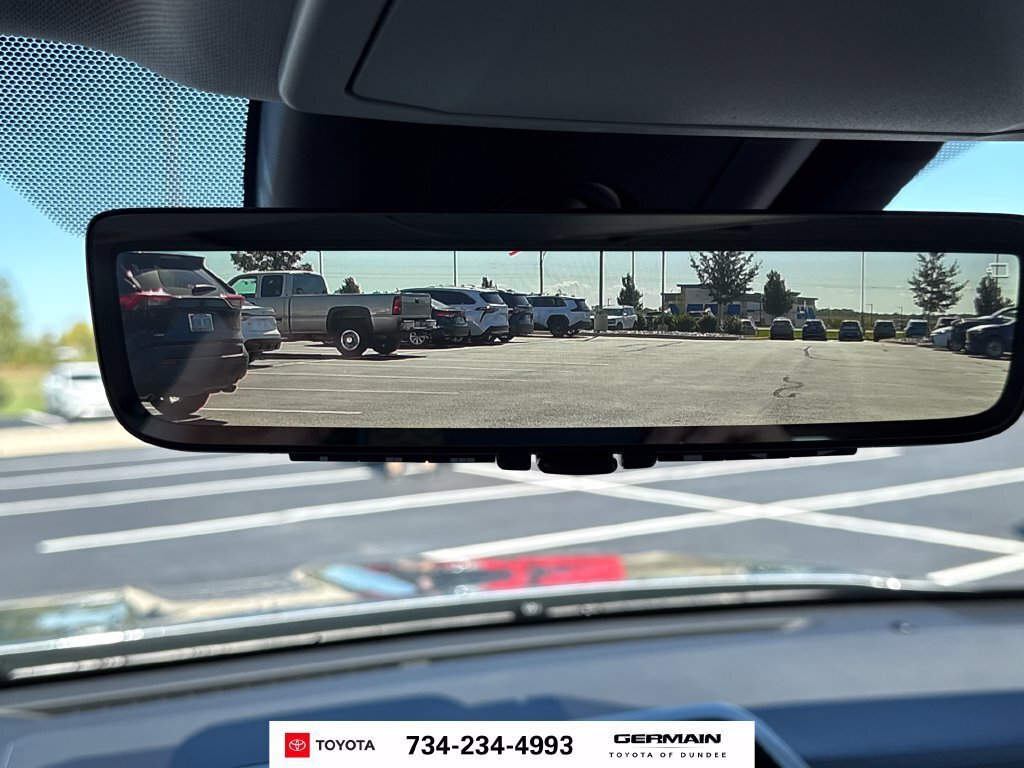 New 2026 Toyota Highlander Platinum AWD/4WD image 24