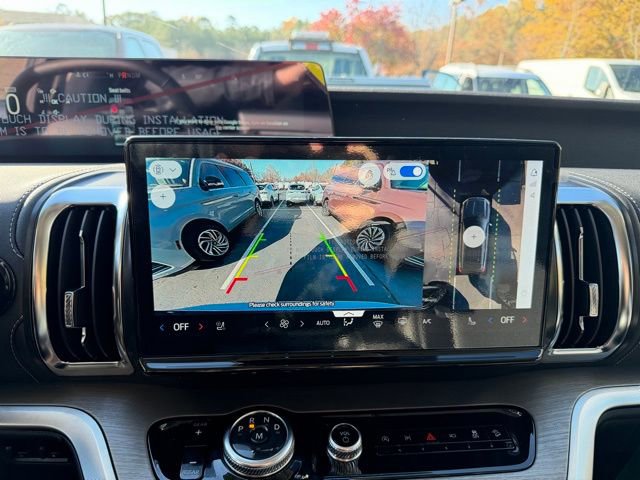 New 2025 Ford Expedition Max Platinum w/ Driver's Package image 17