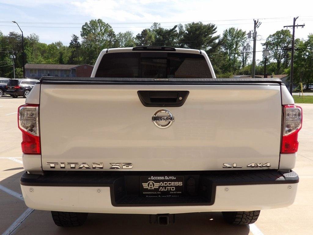 Used 2017 Nissan Titan SL w/ Chrome Package AWD/4WD image 4